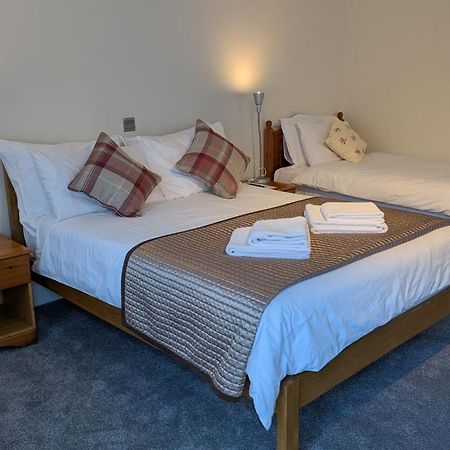 Ivybridge Guesthouse Fishguard Exteriör bild