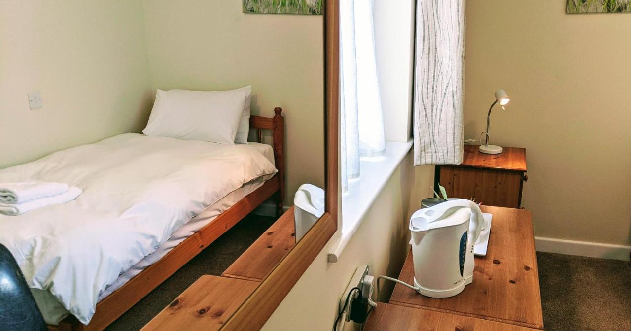 Ivybridge Guesthouse Fishguard Exteriör bild