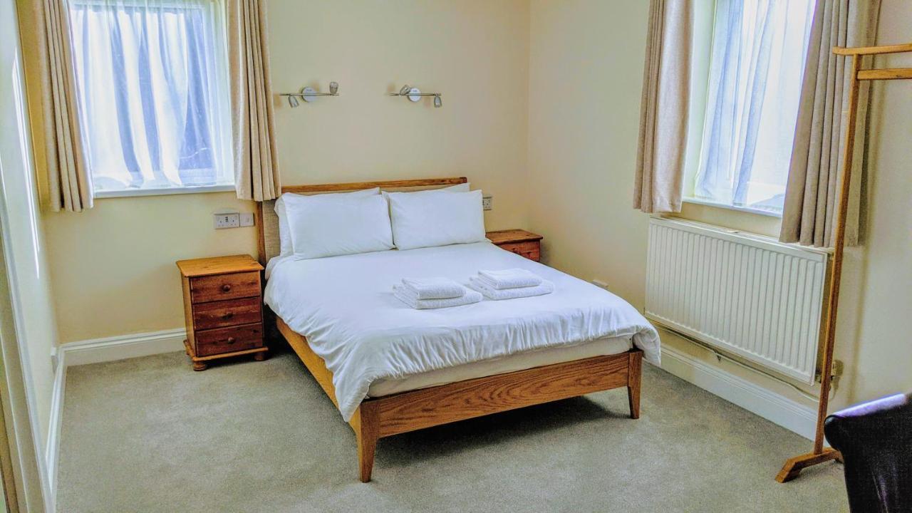 Ivybridge Guesthouse Fishguard Exteriör bild
