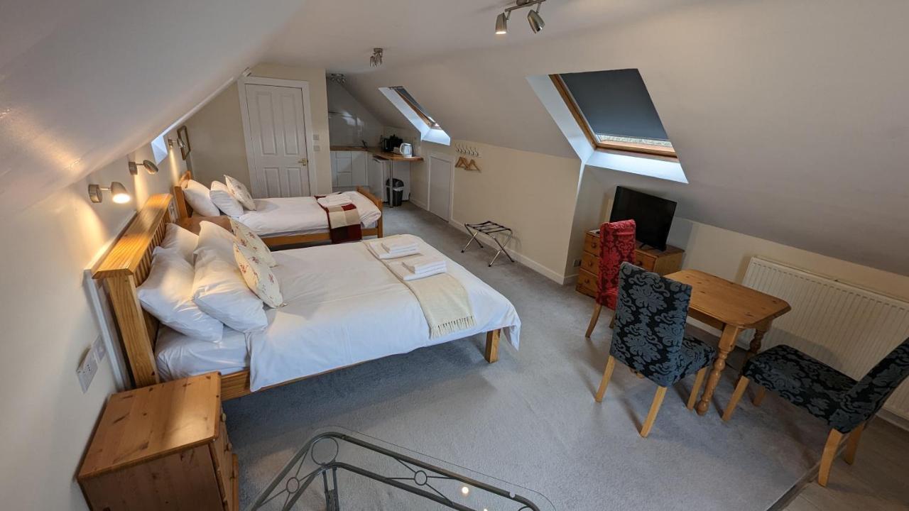 Ivybridge Guesthouse Fishguard Exteriör bild