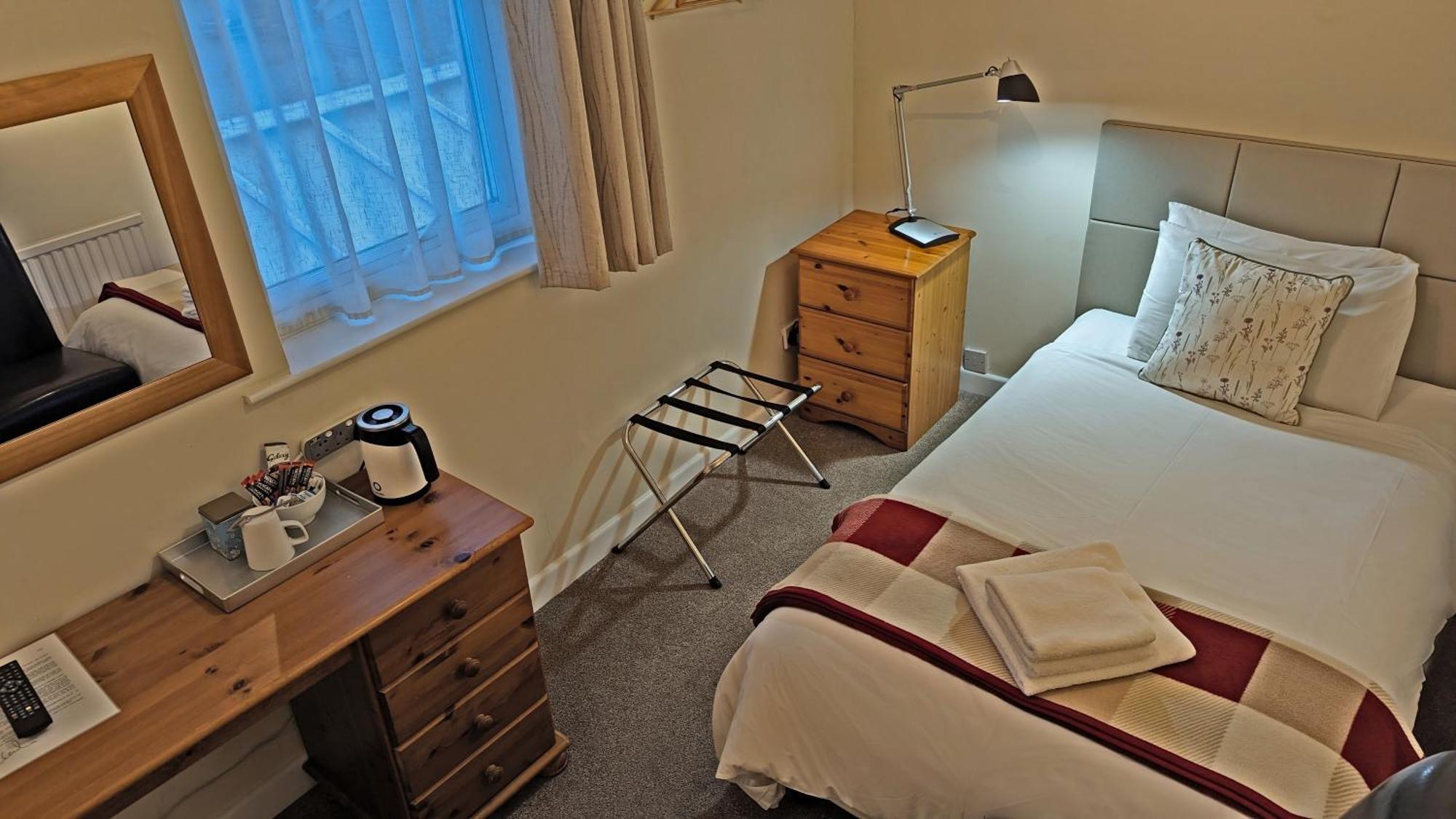 Ivybridge Guesthouse Fishguard Exteriör bild