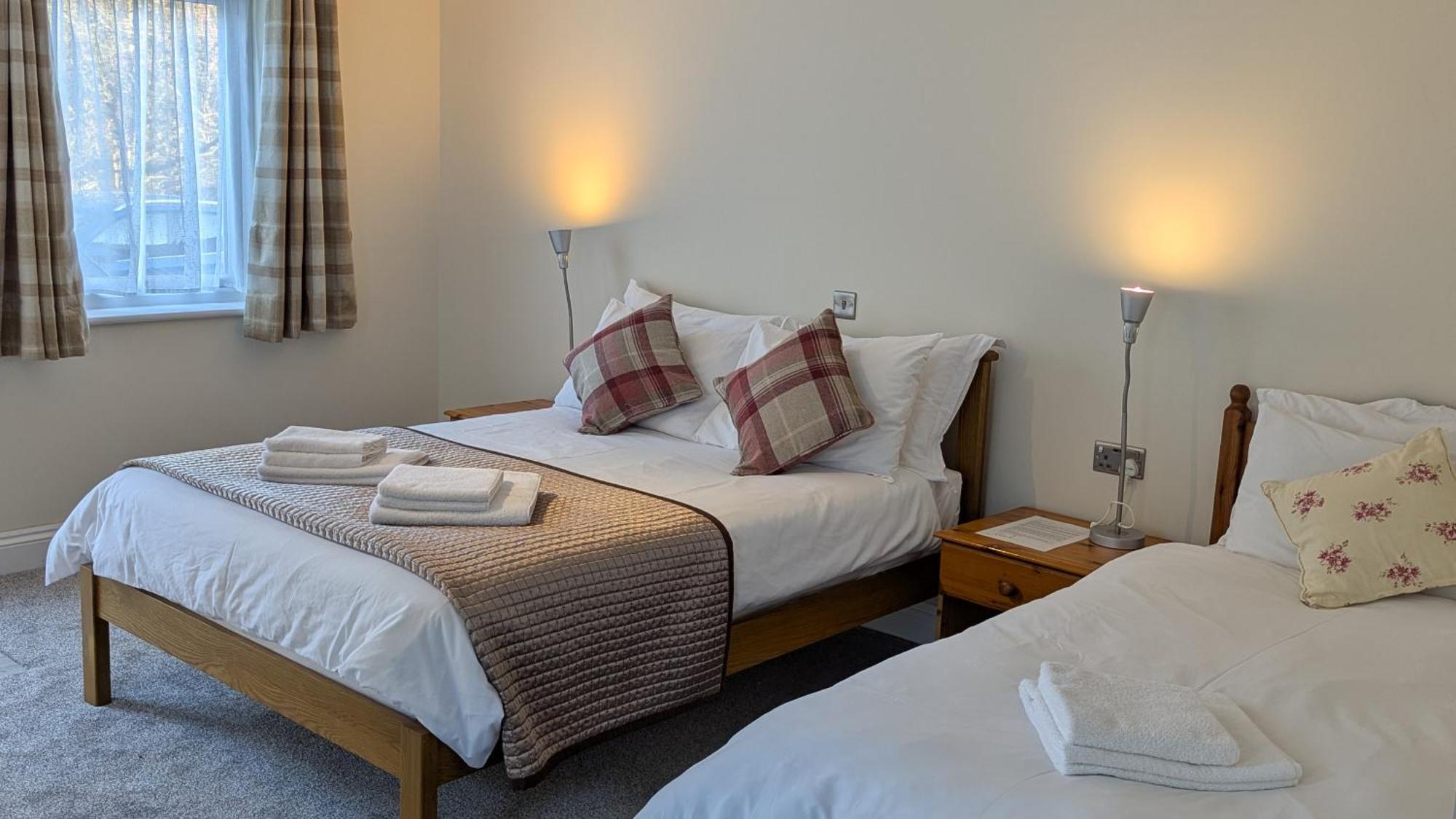 Ivybridge Guesthouse Fishguard Exteriör bild